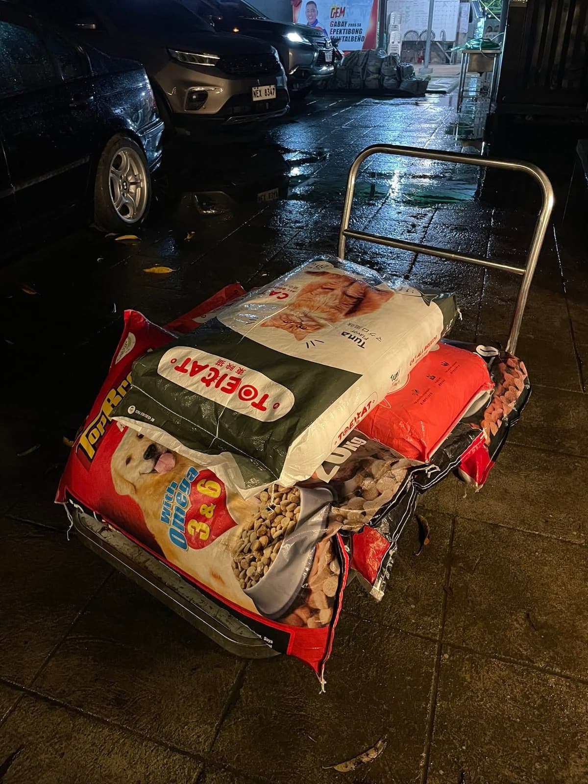 Medical and canned food support