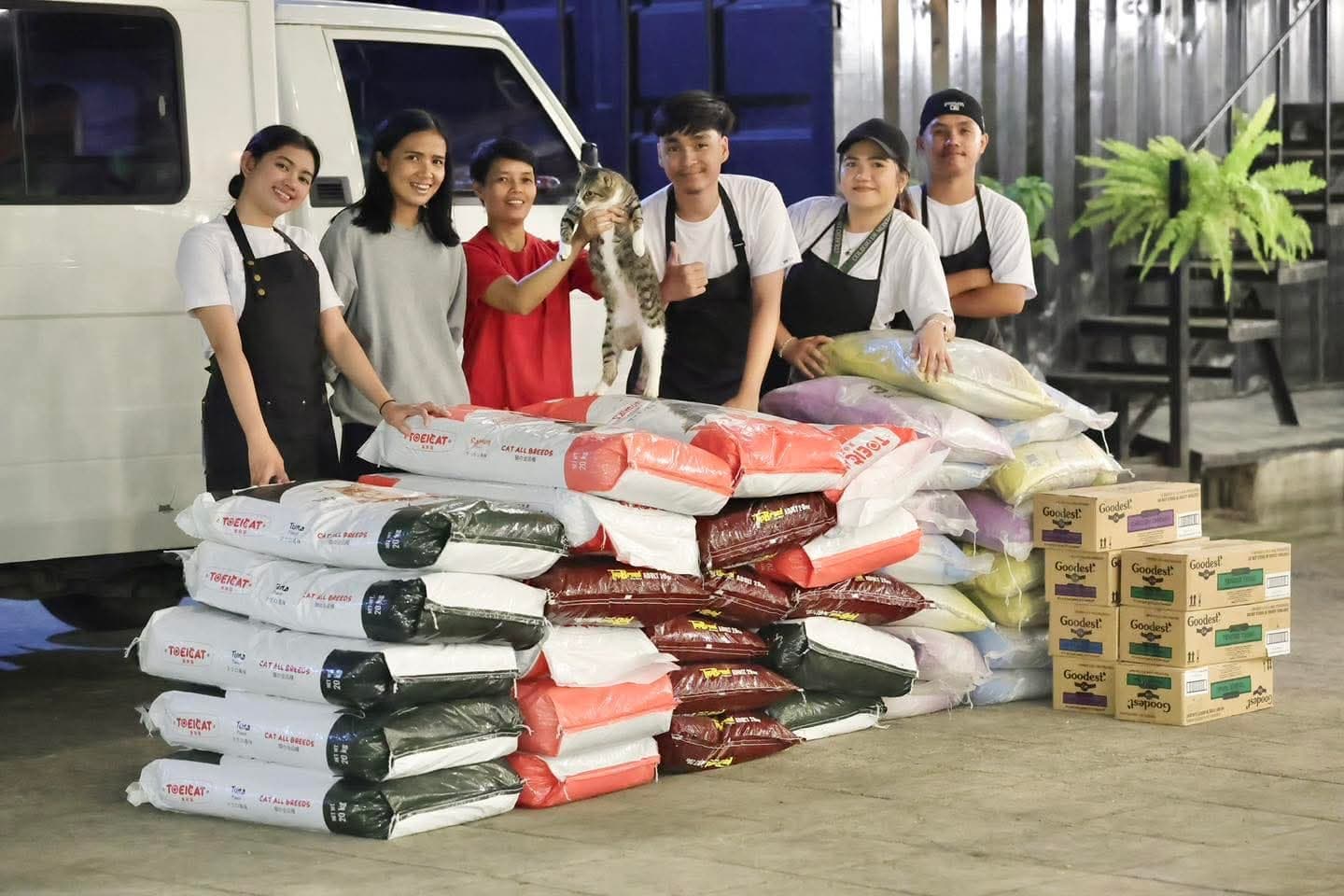 Partner team with stacked food support